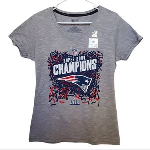 New NFL Football Fanatics New England Patriots Super Bowl Champions Shirt  Grey